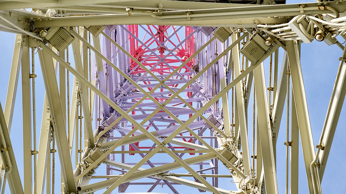 [高雄 三民] 盤花公園  走進客家文化的城市綠洲 光之塔旁全新休閒散步新景點