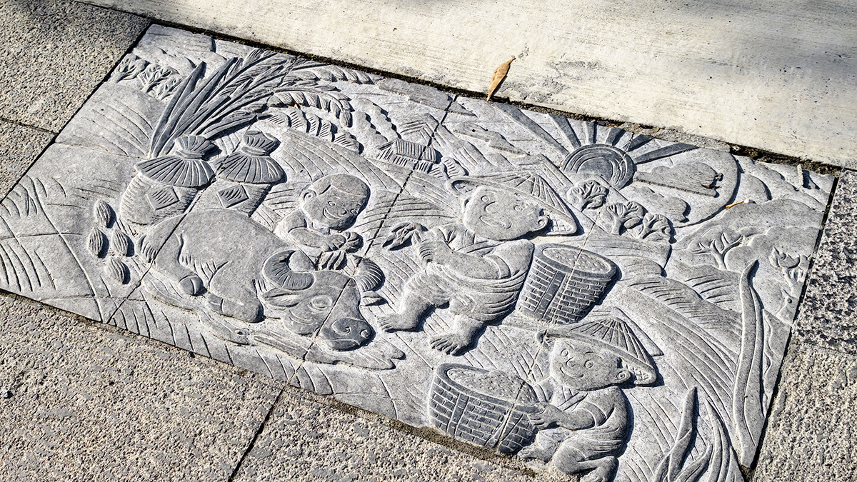 [高雄 三民] 盤花公園  走進客家文化的城市綠洲 光之塔旁全新休閒散步新景點