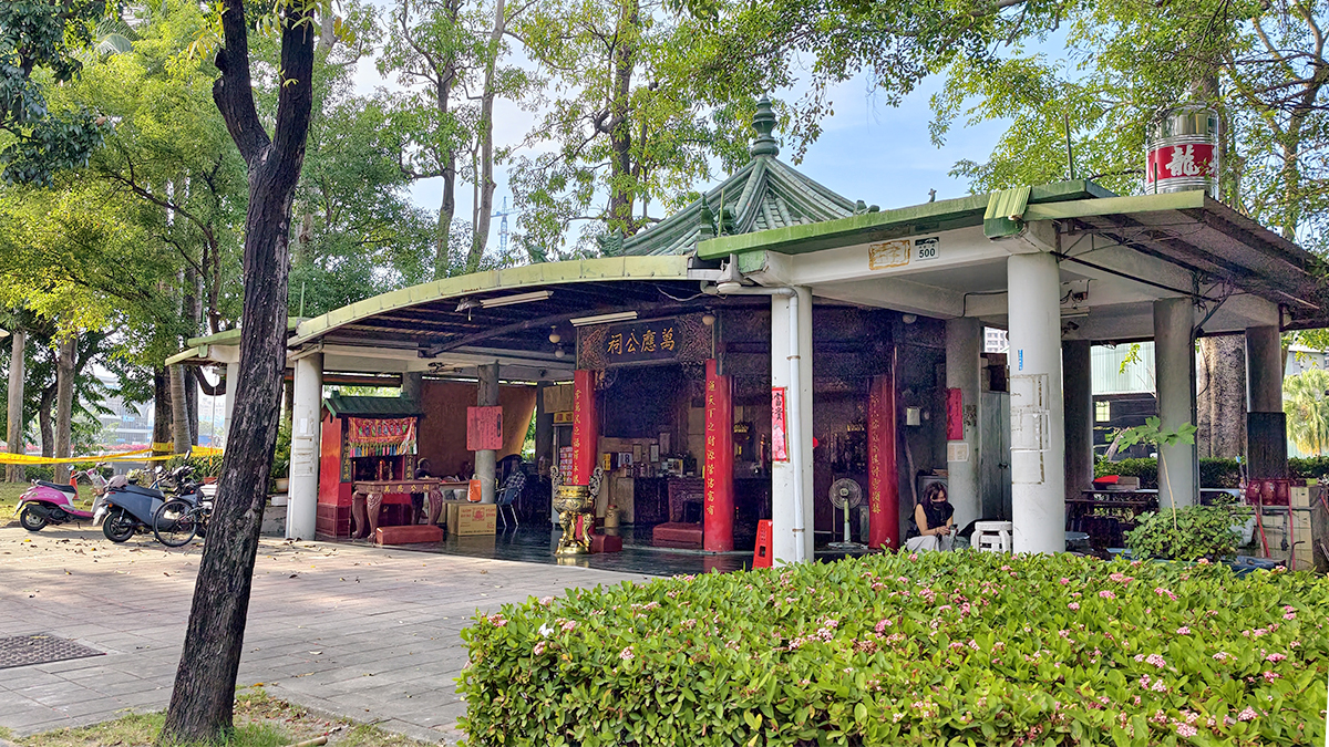 [高雄 三民] 盤花公園  走進客家文化的城市綠洲 光之塔旁全新休閒散步新景點