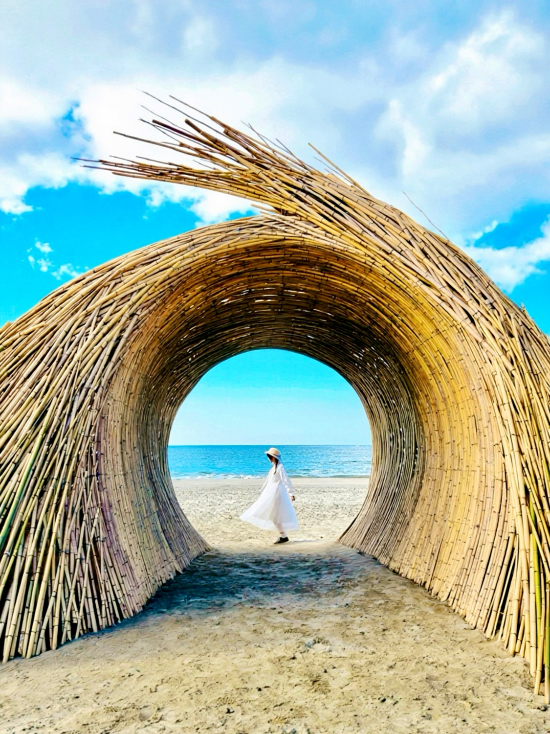 [屏東 車城] 2025落山風藝術季 看！海口 村落/沙灘/港灣展區一次看 & 看海美術館 劉棟的當令風景個展