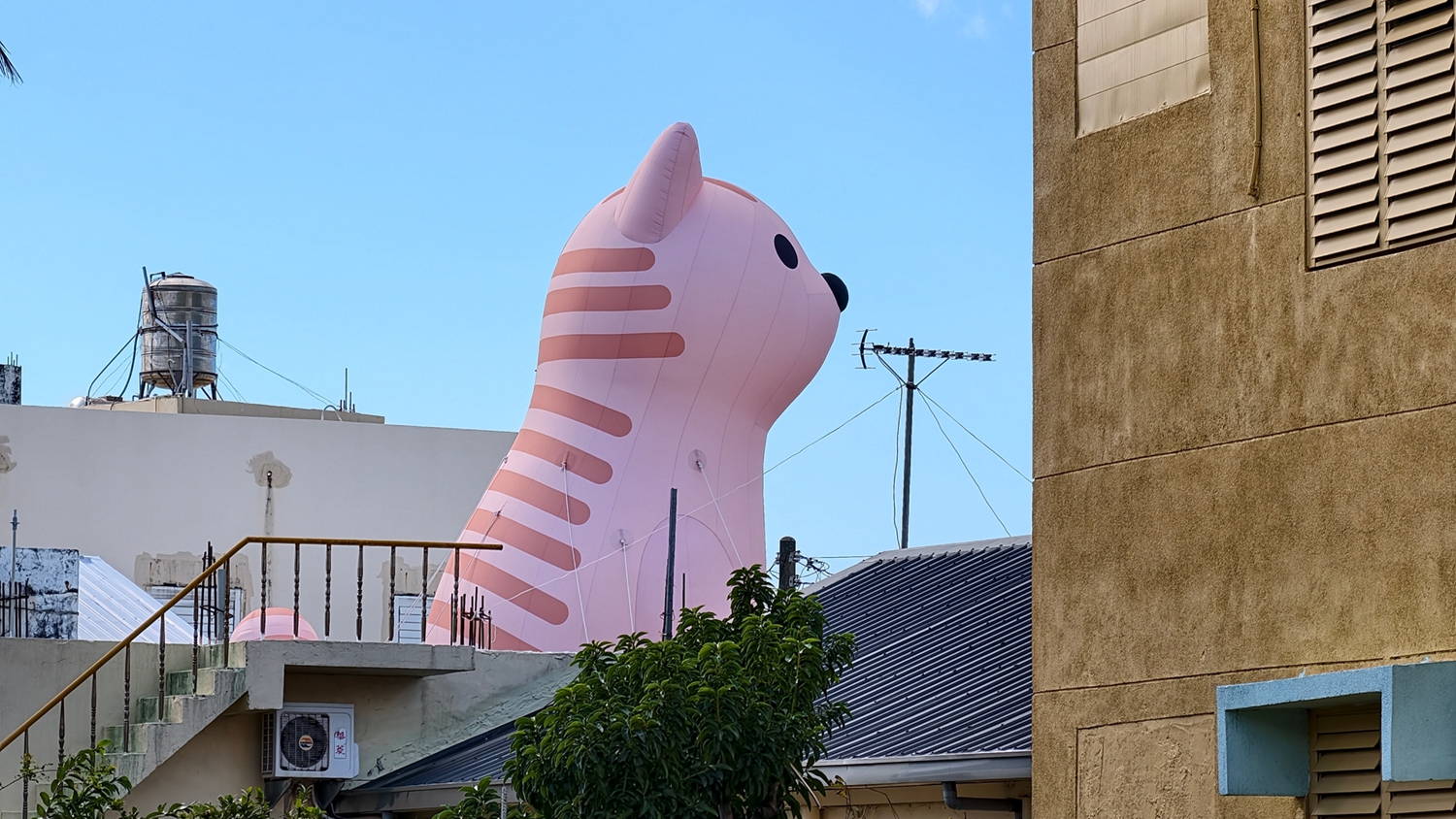 [屏東 車城] 2025落山風藝術季 看！海口 村落/沙灘/港灣展區一次看 & 看海美術館 劉棟的當令風景個展