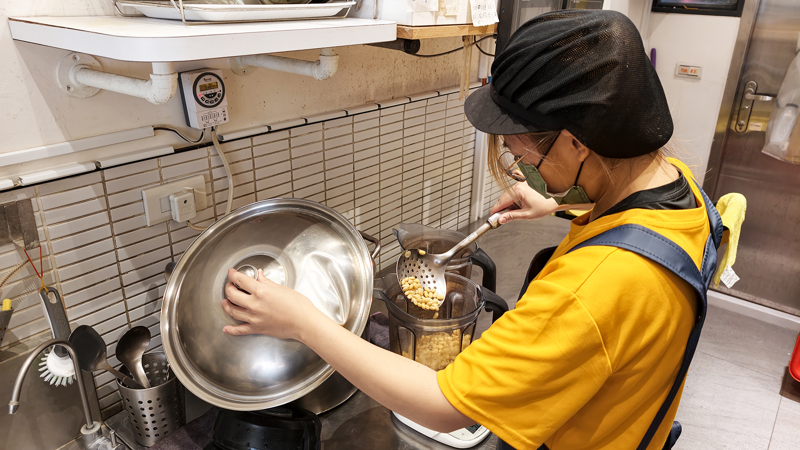 [高雄苓雅] 桃樂絲豆乳 34種口味現打豆乳 不濾渣全食物概念 文化中心旁健康系飲品