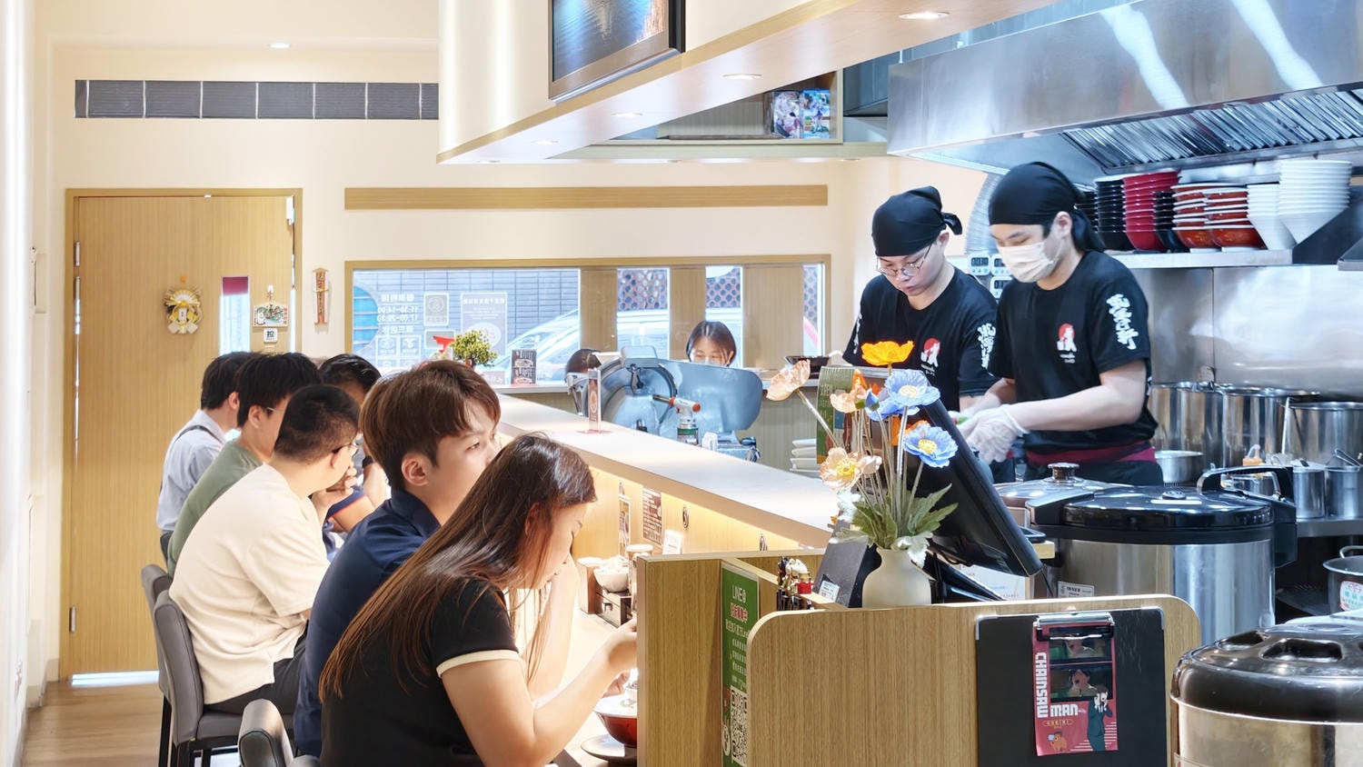 [高雄 左營] 瀧澤軒食堂 左營安吉店｜限定拉麵新登場！濃郁×清爽一次滿足，包廂空間親子聚餐首選