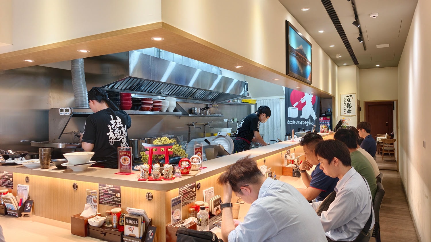 [高雄 左營] 瀧澤軒食堂 左營安吉店｜限定拉麵新登場！濃郁×清爽一次滿足，包廂空間親子聚餐首選