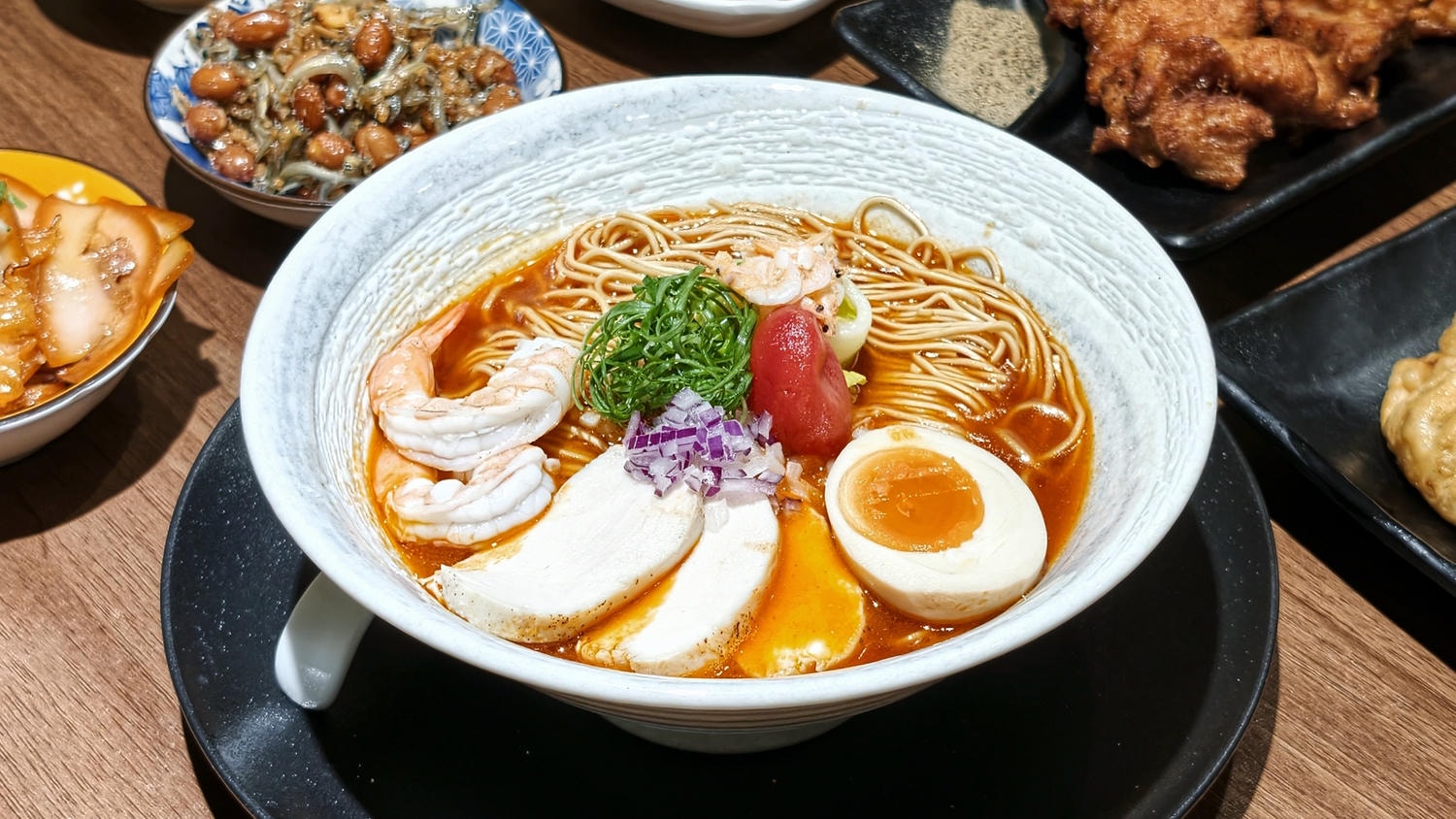 [高雄 左營] 瀧澤軒食堂 左營安吉店｜限定拉麵新登場！濃郁×清爽一次滿足，包廂空間親子聚餐首選
