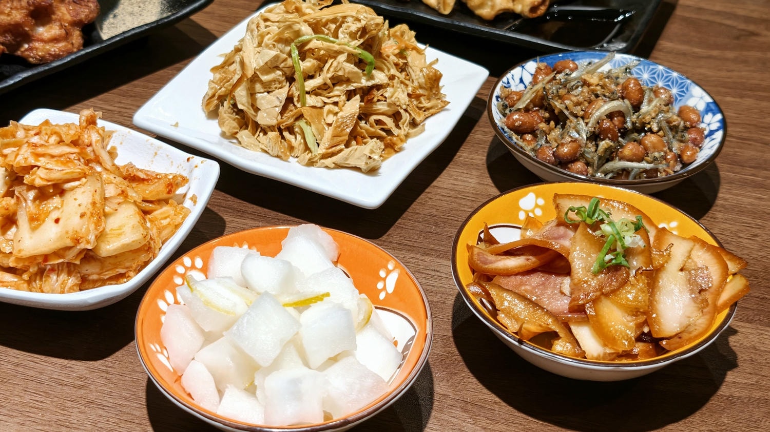 [高雄 左營] 瀧澤軒食堂 左營安吉店｜限定拉麵新登場！濃郁×清爽一次滿足，包廂空間親子聚餐首選