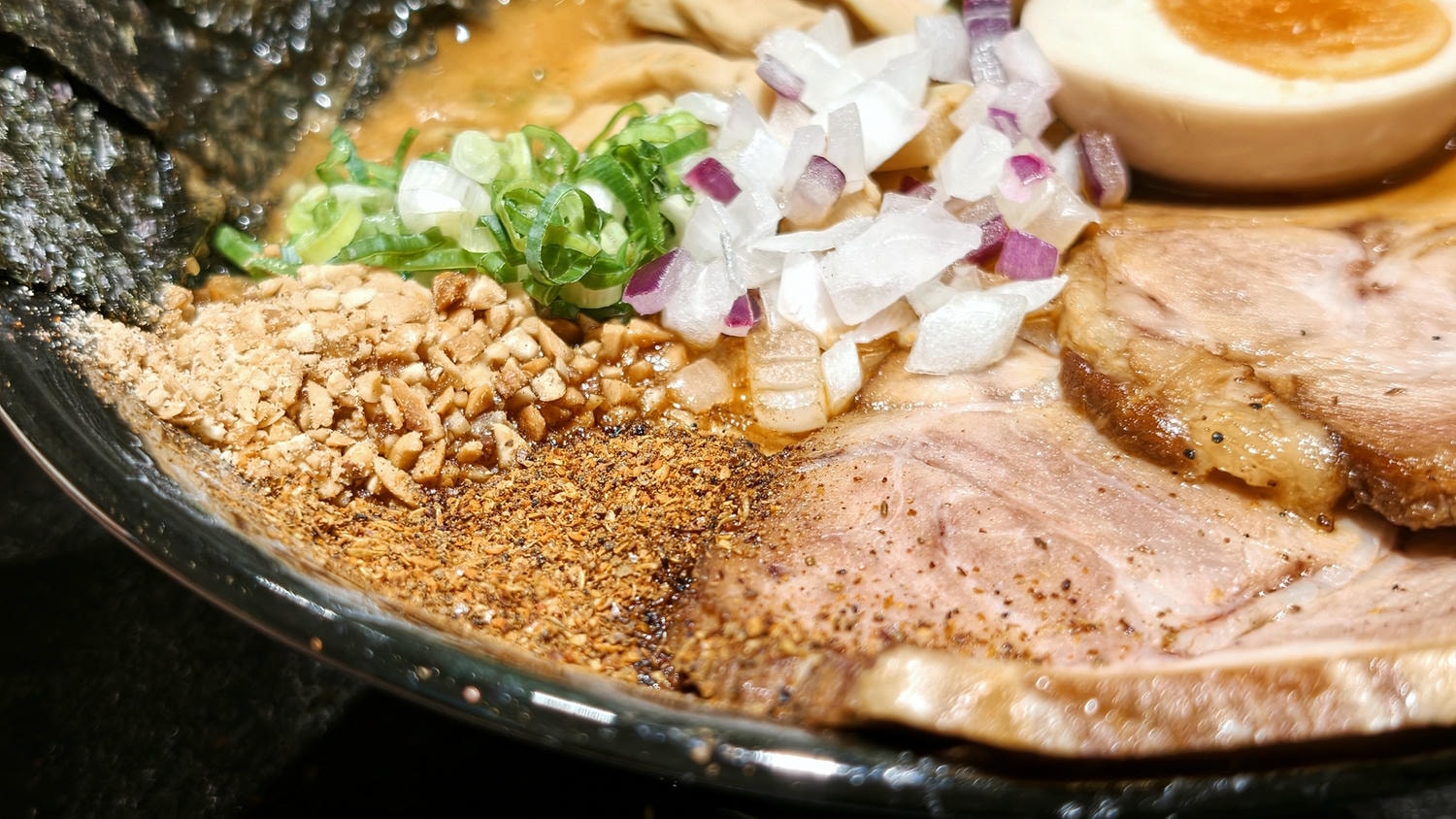 [高雄 左營] 瀧澤軒食堂 左營安吉店｜限定拉麵新登場！濃郁×清爽一次滿足，包廂空間親子聚餐首選